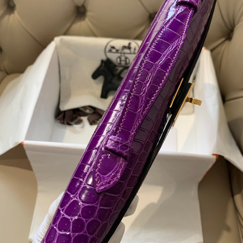 KELLY CUT 31 IN VIOLET PURPLE ALLIGATOR LEATHER WITH GOLD HARDWARE