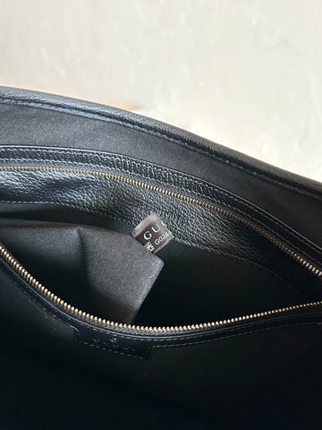 APHRODITE MEDIUM 39 SHOULDER BAG IN BLACK CALFSKIN
