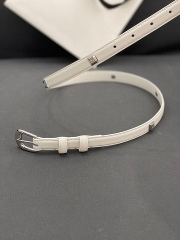 CL SMALL 18 MM TRIOMPHE BELT IN TAURILLON WHITE LEATHER SILVER HARDWARE