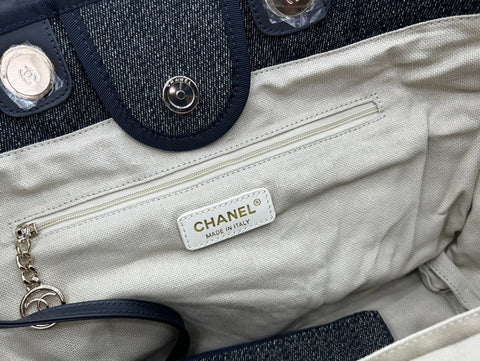 CC DEAUVILLE LARGE 38 TOTE BAG IN NAVY BLUE CANVAS WITH WHITE LOGO EMBROIDERED