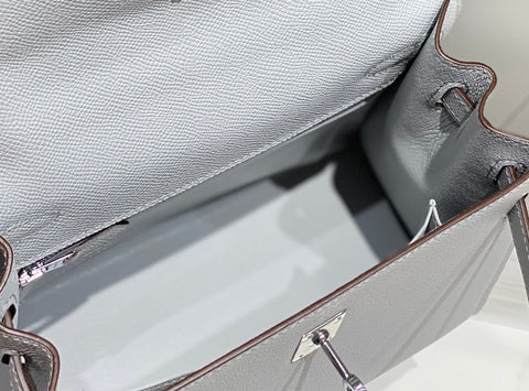 KELLY 25CM IN GRIS PERLE EPSOM CALFSKIN PALLADIUM HARDWARE
