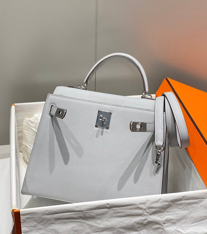 KELLY 28CM IN GRIS PERLE EPSOM CALFSKIN PALLADIUM HARDWARE