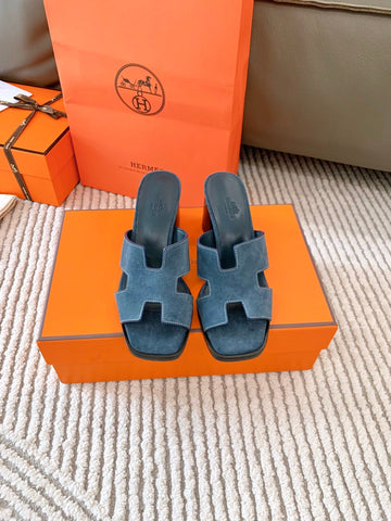 HELIA 60 SANDAL IN STONE BLUE SUEDE