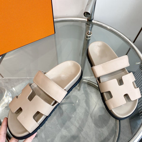 Chypre Sandal Beige Mastic Calfskin Leather