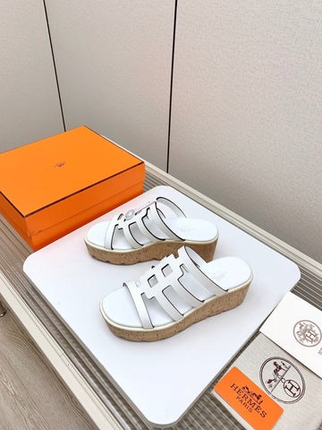 ISABELLA 30 SANDAL IN WHITE CALFSKIN