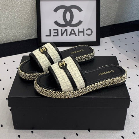 Double CC Women White Black Slippers Calfskin