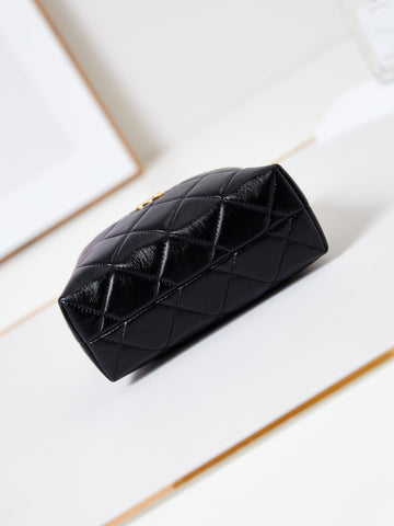 HOBO BAG 18 IN BLACK SOFT LAMBSKIN GOLD CHAIN