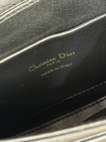 SMALL 19 MONTAIGNE AVENUE TOP HANDLE BAG BLACK SMOOTH CALFSKIN