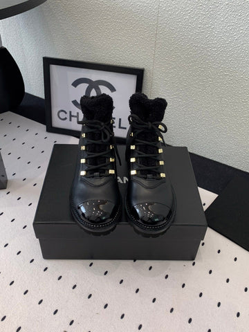 ANKLE BOOTS IN BLACK CALFSKIN 971629
