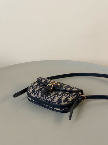 BOBBY EAST-WEST BAG 17 IN BLACK OBLIQUE JACQUARD