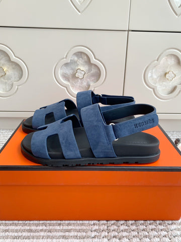 HM 26S CHYPRE SANDAL WITH BACK STRAP IN BLUE SUEDE