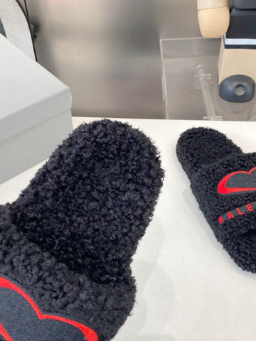 BALENCIAGA 25S FLAT SLIPPERS IN BLACK MIX RED WOOL