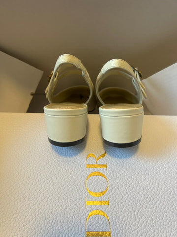 DIOR 26S CHERIE SLINGBACK PUMP 45MM IN CREAM WHITE CALFSKIN GOLD HARDWARE