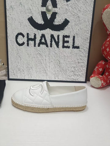 CHANEL 26S ESPADRILLE LOAFERS IN WHITE CALFSKIN WITH ROPE SOLE