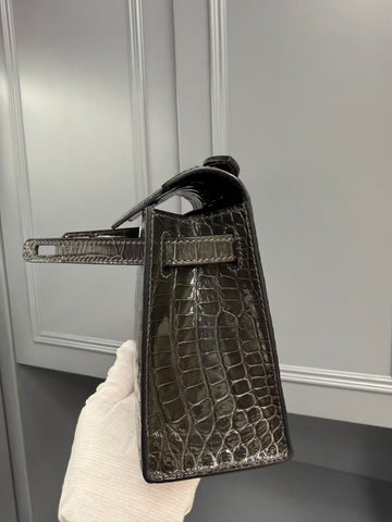 HM KELLY MINI 22 IN BROWN AMERICAN ALLIGATOR SILVER BUCKLE