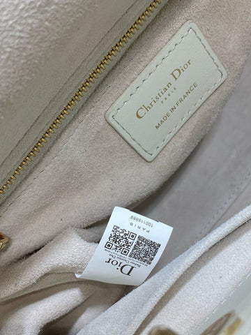LADY BAG 24 IN WHITE CALFSKIN GOLD HARDWARE