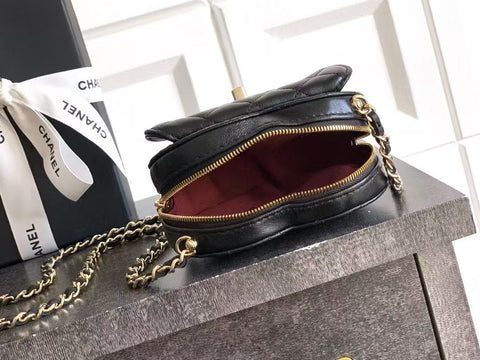 CC HEART QUILTED SHOULDER BAG 13 IN BLACK CALFSKIN TP3