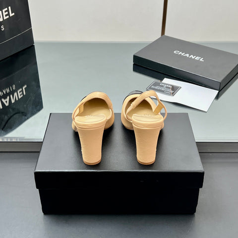 CC SLINGBACK 25S 90 MM IN BEIGE LAMBSKIN AND BLACK GLOSSY LEATHER WITH CHECK PATTERN