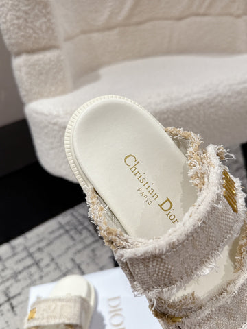 DIOR SANDALS 25S IN CREAM WHITE TWEED AND CALFSKIN WITH GOLD HARDWARE