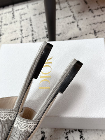 DIOR 26S SLIDES IN GREY EMBOSSED OBLIQUE LACE EMBROIDERY