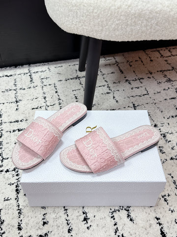 DIOR 26S SLIDES IN LIGHT PINK EMBOSSED OBLIQUE LACE EMBROIDERY