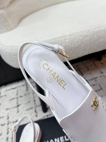CHANEL 26S SLINGBACK LOAFERS IN WHITE PATENT CALFSKIN WITH CC LOGO