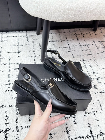 CHANEL 26S SLINGBACK LOAFERS IN BLACK PATENT CALFSKIN WITH CC LOGO