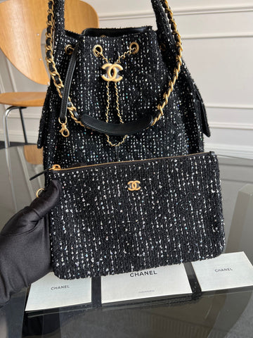 CHANEL 25S HOBO BAG 40 IN BLACK TWEED WITH GOLD HARDWARE