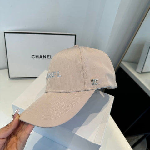 CHANEL 26S BASEBALL CAP WITH CRYSTAL CC LOGO 337986