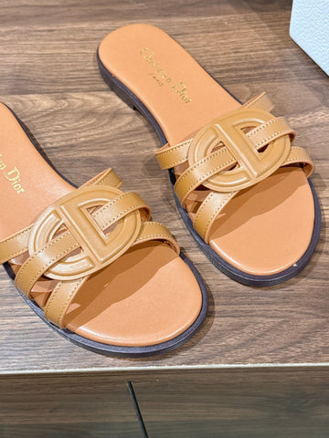DIOR 26S SLIDE SANDALS IN CARAMEL BROWN CLUB WOVEN CALFSKIN