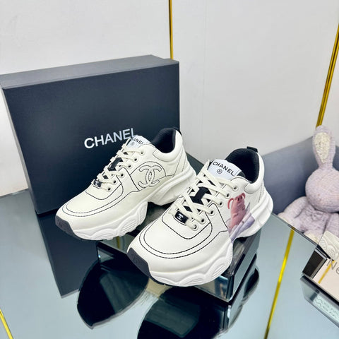 TRAINERS SNEAKER IN WHITE CALFSKIN WITH STICKER 238627