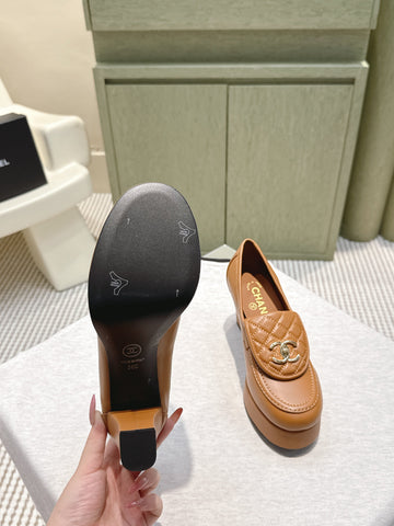 CHANEL 25S HIGH-HEELED MOCCASINS 80MM IN CARAMEL CALFSKIN GOLD HARDWARE