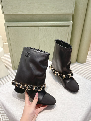 CHANEL 25S CALF-LENGTH BOOTS 45MM IN BLACK CALFSKIN GOLD HARDWARE