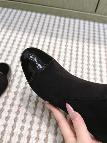 CHANEL 25S PEARL BOOTS IN BLACK SUEDE AND PATENT CALFSKIN
