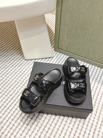 CHANEL 25S STRAP SANDALS IN BLACK PATENT CALFSKIN SILVER HARDWARE