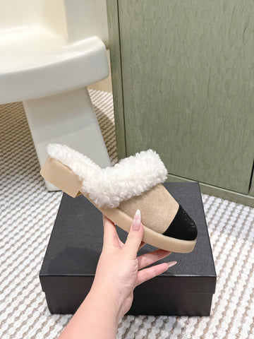 CHANEL 25S INDOOR SLIPPERS IN BEIGE AND BLACK SUEDE FUR-LINED