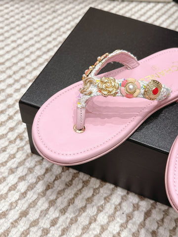 CHANEL 26S FLIP-FLOPS IN LIGHT PINK CALFSKIN