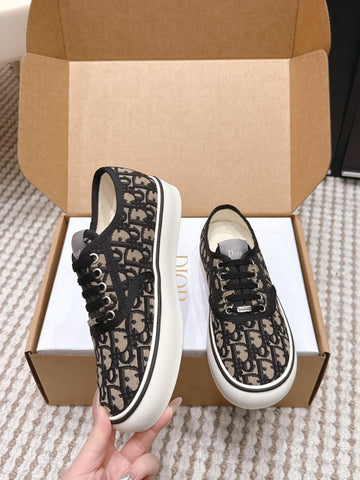 DIOR 26S SALTWIND SNEAKER IN BROWN BLACK FABRIC