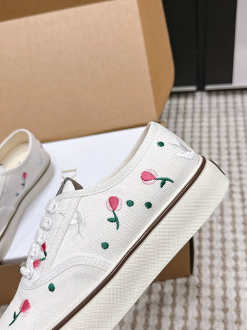 DIOR 26S SALTWIND SNEAKER IN WHITE FABRIC STYLE 1
