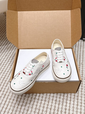 DIOR 26S SALTWIND SNEAKER IN WHITE FABRIC STYLE 1