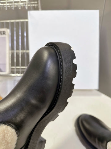 DIOR 25S D-MAJOR ANKLE BOOTS IN BLACK LAMBSKIN AND CREAM WHITE WOOL