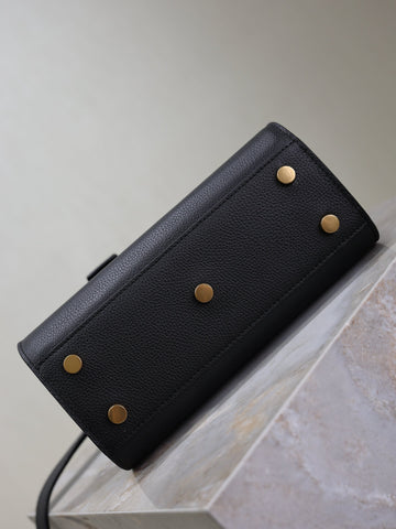 YSL 25S SAC DE JOUR 22 IN BLACK SUPPLE GRAINED CALFSKIN GOLD HARDWARE