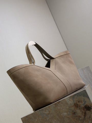 YSL 25S Y MAXI TOTE 50 IN DRY GRAIN SUEDE GOLD HARDWARE