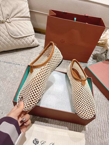 FLAT SHOES IN CREAM WHITE MESH FABRIC