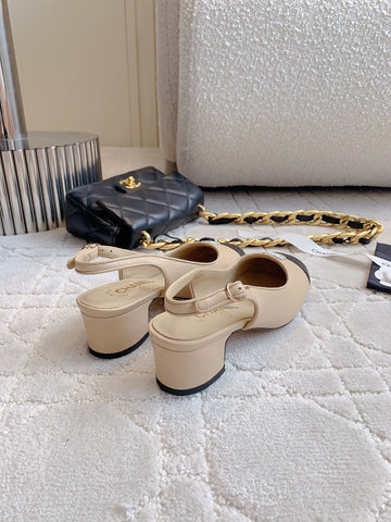 SLINGBACKS IN BEIGE CREAM MIX BLACK SHEEPSKIN