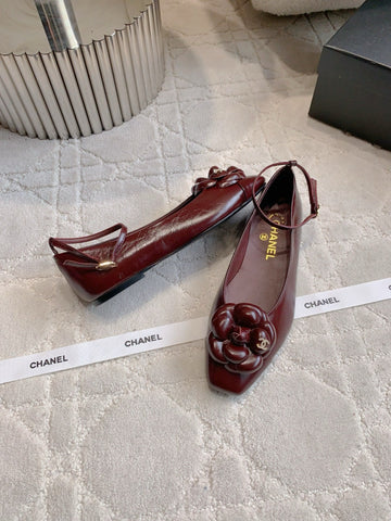 CHANEL 25S CAMELLIA SQUARE TOE FLATS IN ROSSO ANCORA CALFSKIN GOLD HARDWARE
