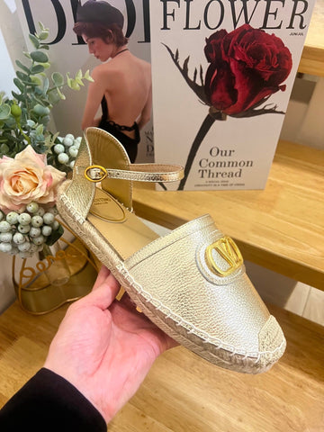 VALENTINO 26S ESPADRILLE SHOES IN METALLIC GOLD CALFSKIN
