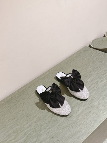 CC JEWELED MULE WITH SILK BLACK BOW IN WHITE LAMBSKIN