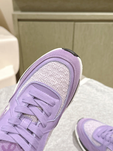 TRAINERS IN LIGHT PURPLE SUEDE AND CALFSKIN