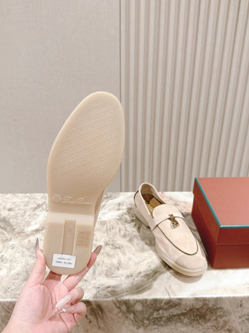 LP LOAFERS 25S IN CHAMPAGNE BEIGE SUEDE WITH SILVER HARDWARE